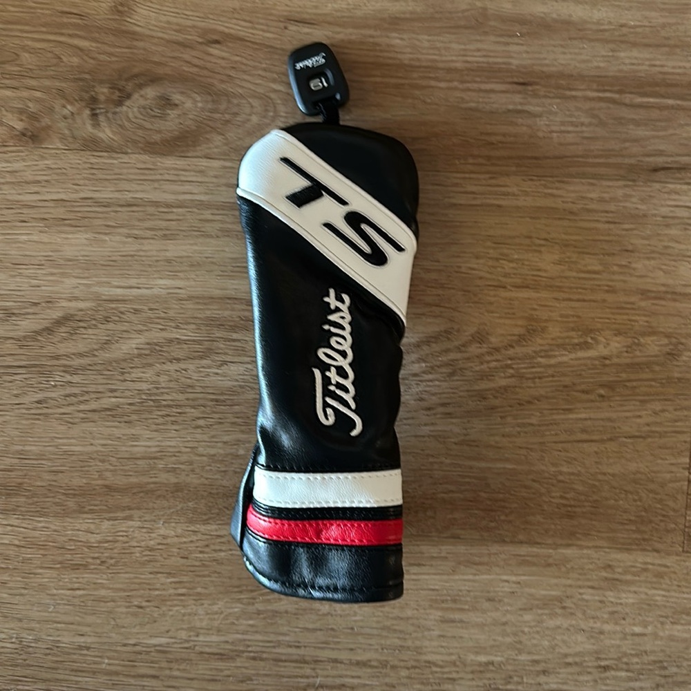 Titleist TS Driver Head Cover Golf 19